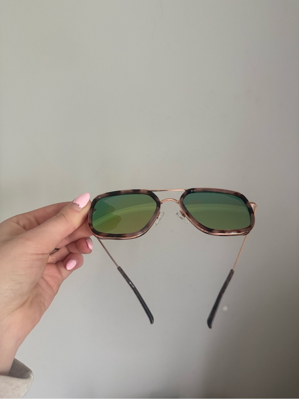 Women’s Tortoiseshell Frame Sunglasses with Green Lenses